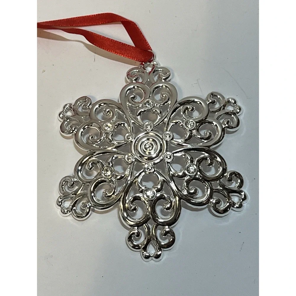 Lenox sparkle scroll